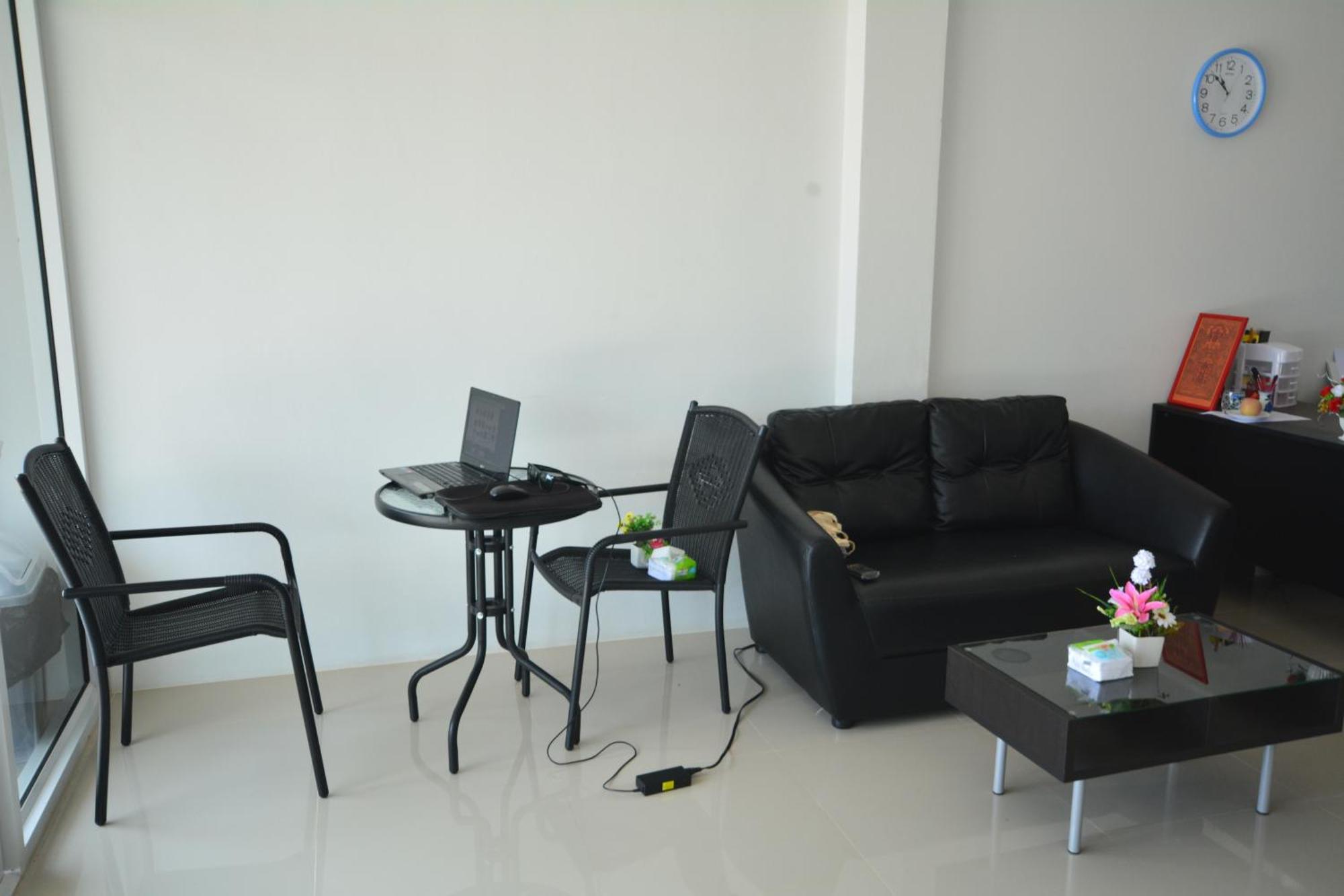 Jc Guesthouse @ Suratthani Airport Surat Thani Eksteriør bilde
