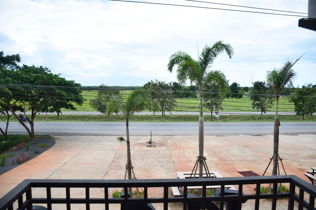 Jc Guesthouse @ Suratthani Airport Surat Thani Eksteriør bilde