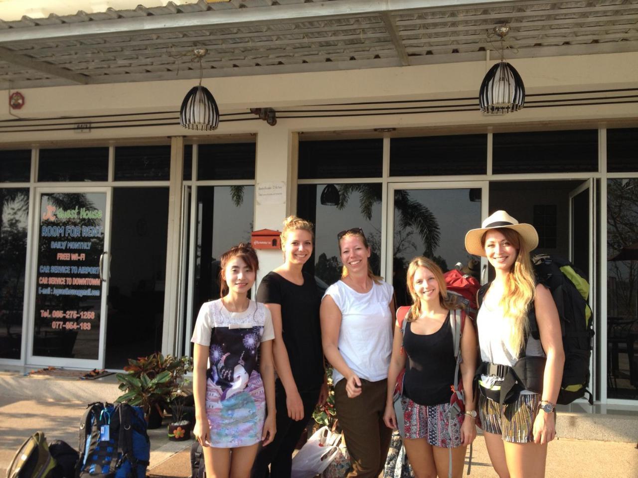 Jc Guesthouse @ Suratthani Airport Surat Thani Eksteriør bilde