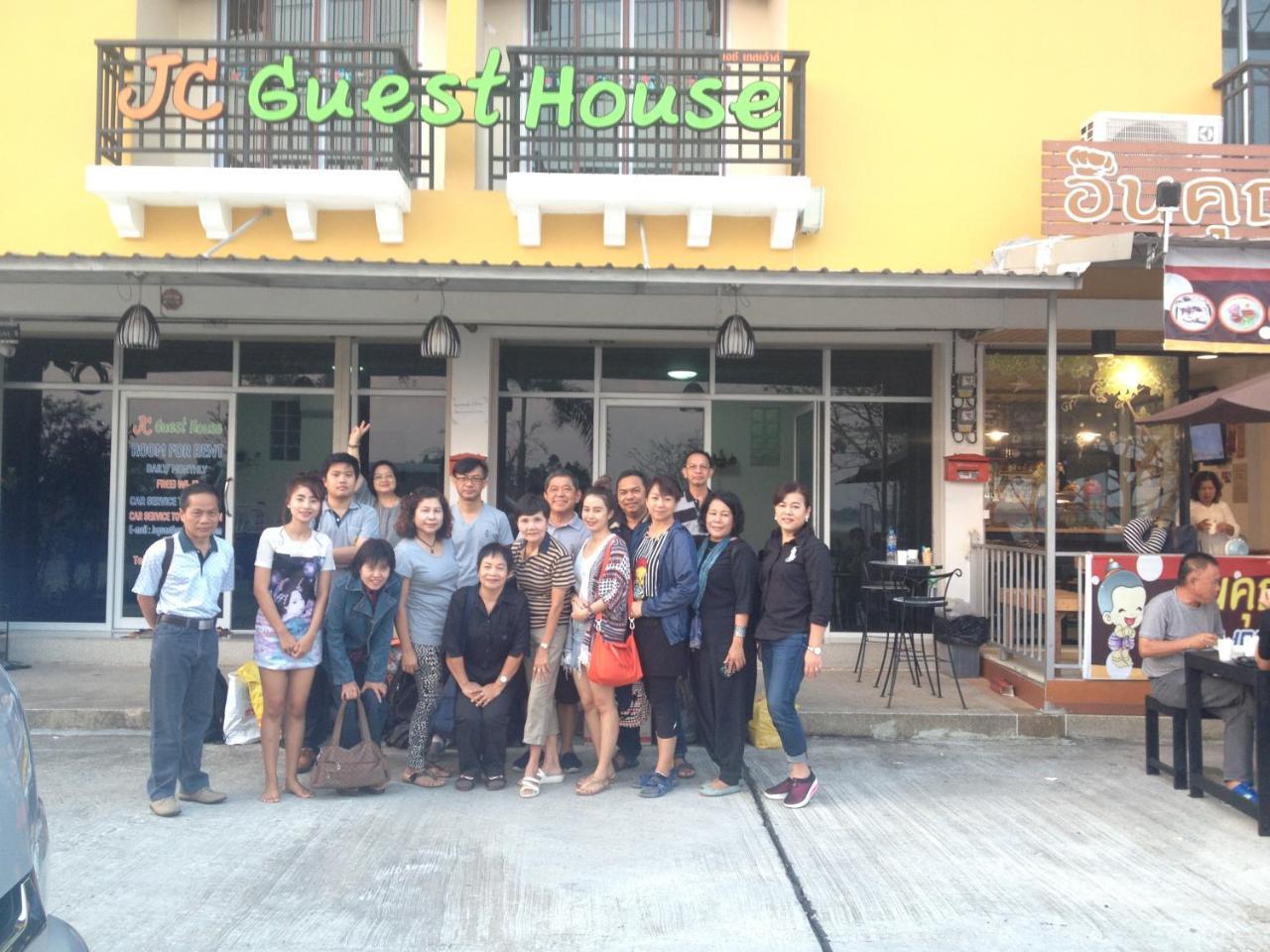 Jc Guesthouse @ Suratthani Airport Surat Thani Eksteriør bilde