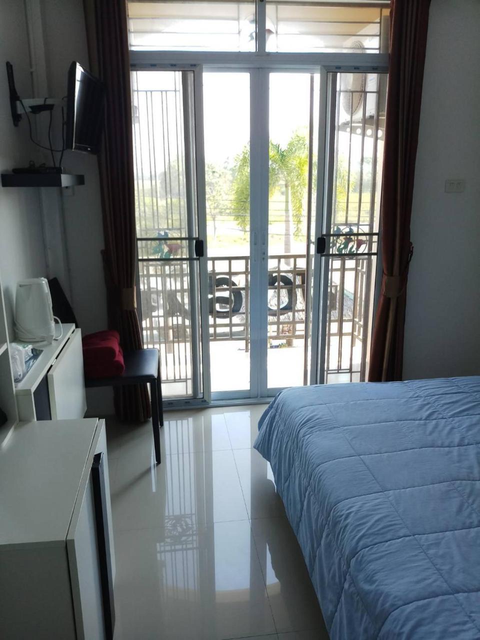 Jc Guesthouse @ Suratthani Airport Surat Thani Eksteriør bilde